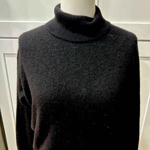 New Bundled Cashmere Sweater and Pants Bundled Set - Picture 3 of 7